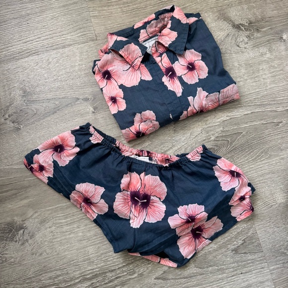Acacia Swimwear Hibiscus Set in Pink and Blue rare find.